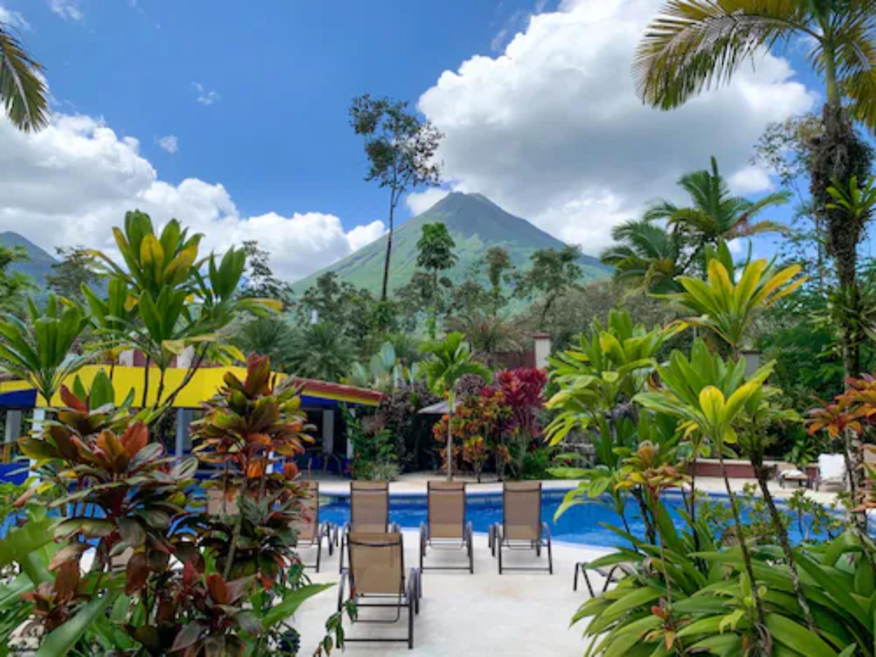 Hotel Magic Mountain La Fortuna Екстериор снимка