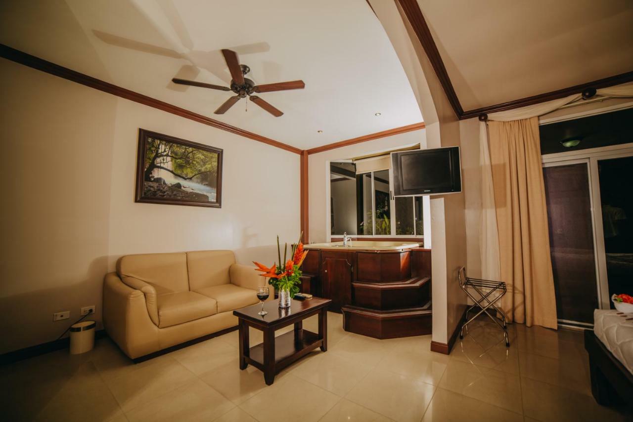 Hotel Magic Mountain La Fortuna Екстериор снимка